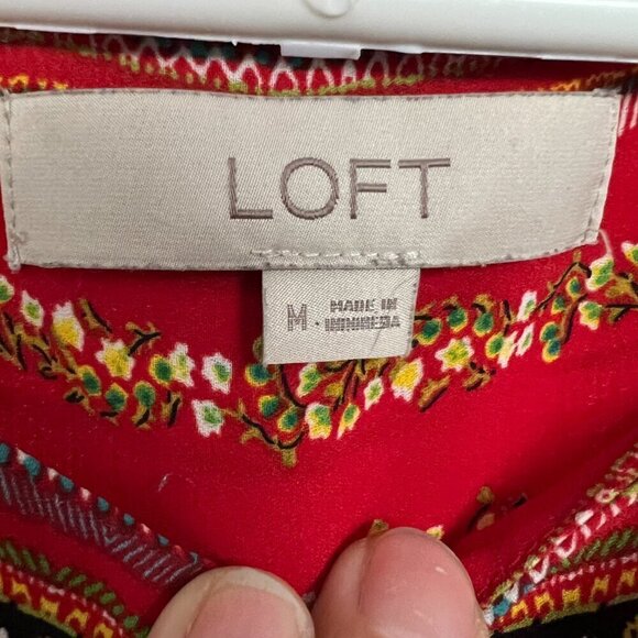 Loft Red Abstract Floral Stripe Scoop Neck Petal Short Sleeve Blouse Sz M - Picture 12 of 15